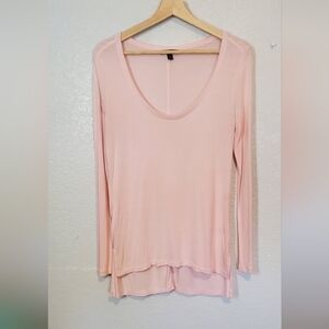 💚5/$25 Banana Republic Light Pink Long Sleeve Jersey Knit Low Cut Top Sz Smal